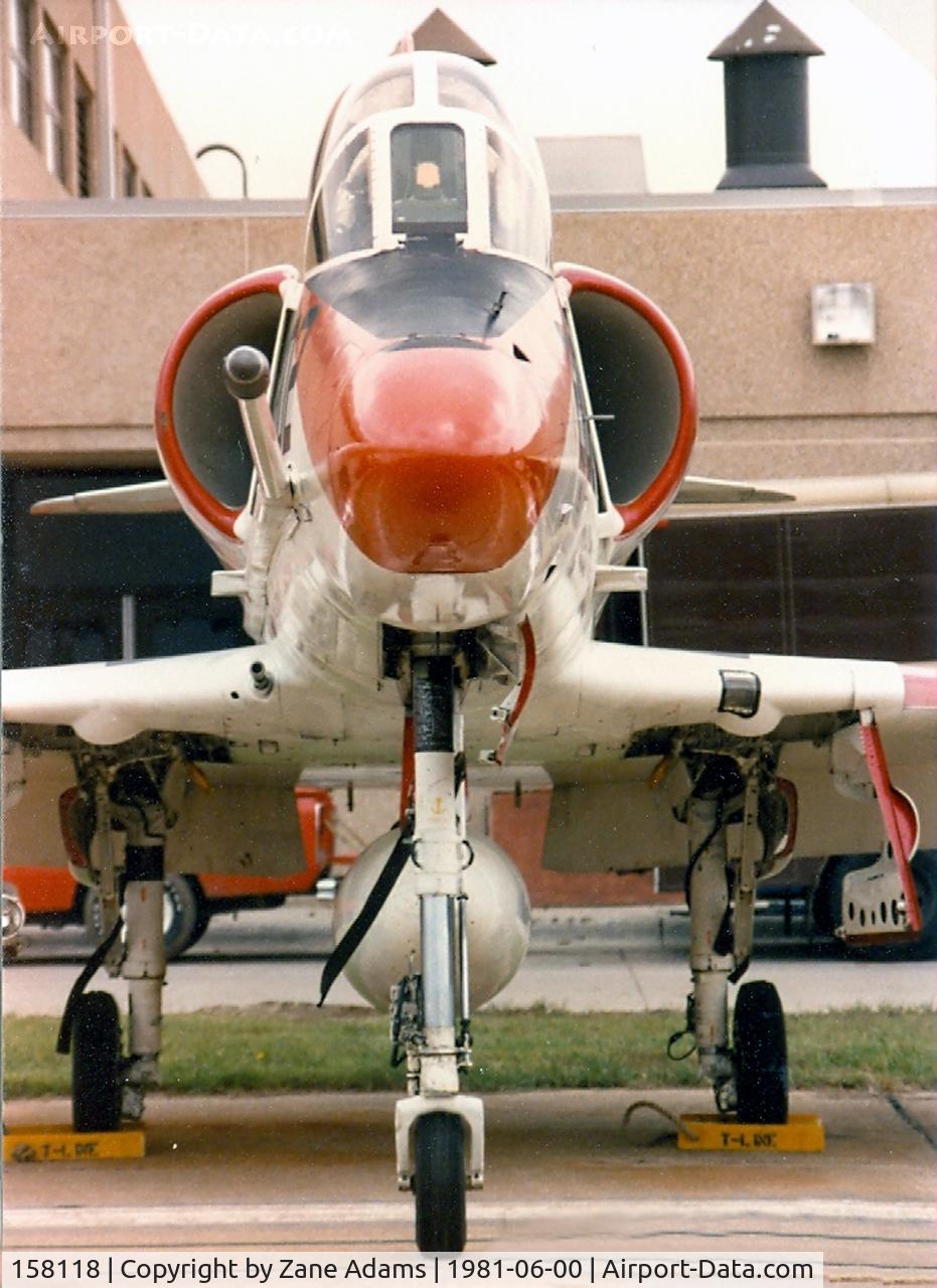 158118, Douglas TA-4J Skyhawk C/N 14155, USN Skyhawk at the former DAllas Naval Air Station