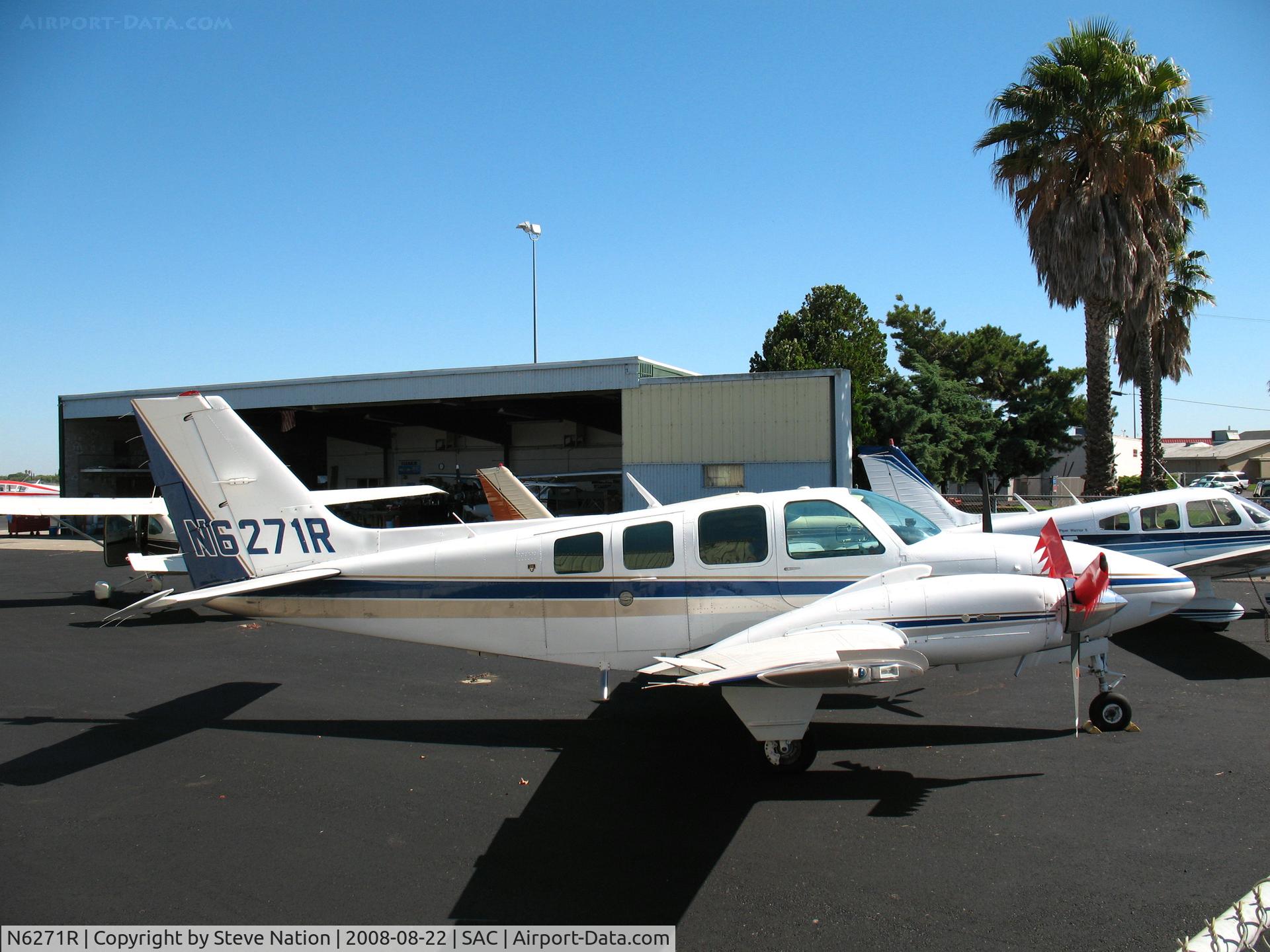 N6271R, 1982 Beech 58 Baron C/N TH-1331, Madison Aviation 1982 Beech 58 for sale @ Sacramento Exec Airport, Ca
