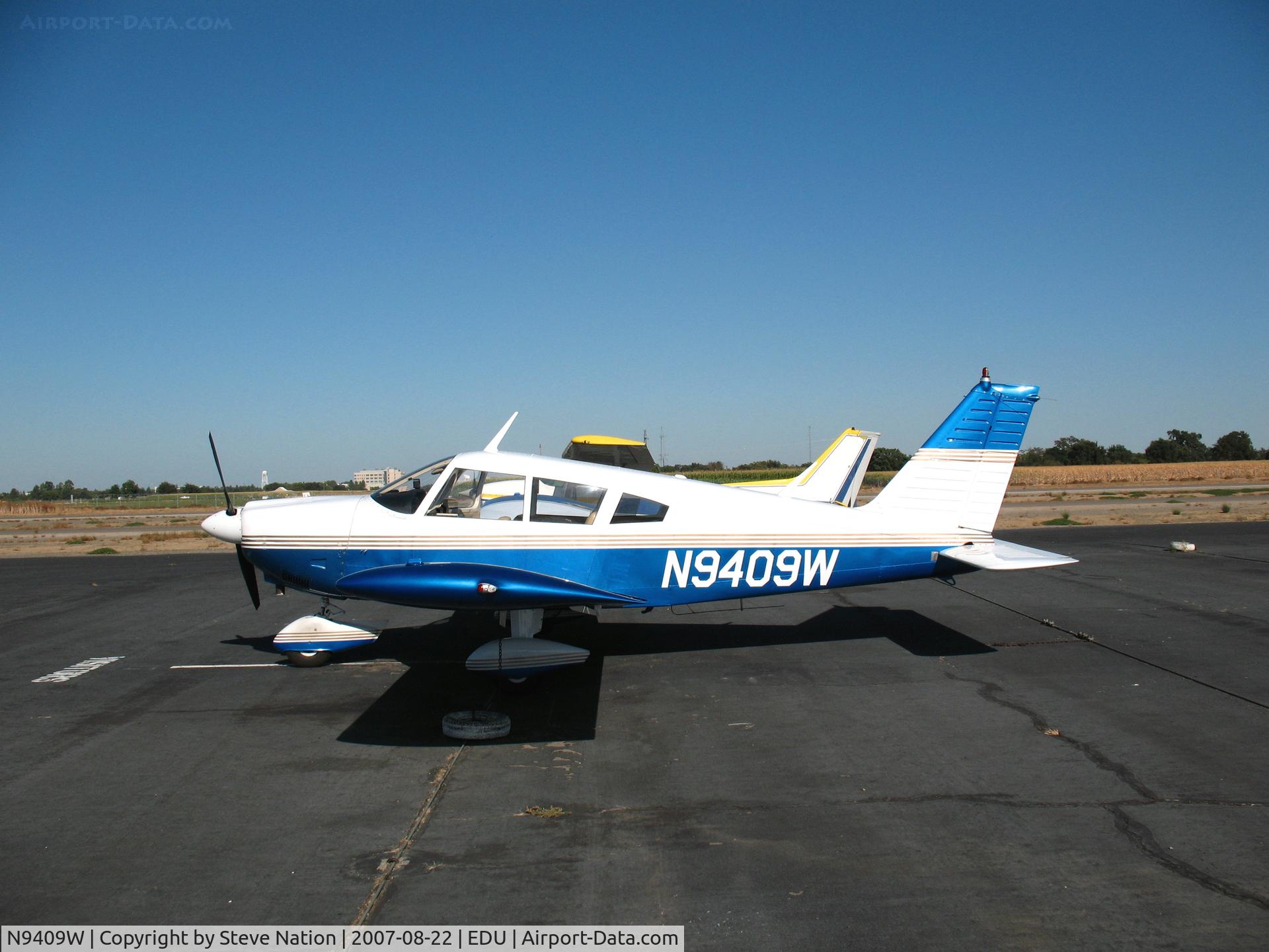 N9409W, 1968 Piper PA-28-235 C/N 28-11116, 1968 Piper PA-28-235 @ Davis, CA