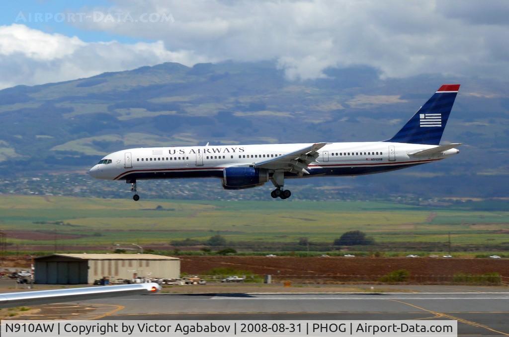 N910AW, 1989 Boeing 757-2G7 C/N 24523, Landing at Kahului