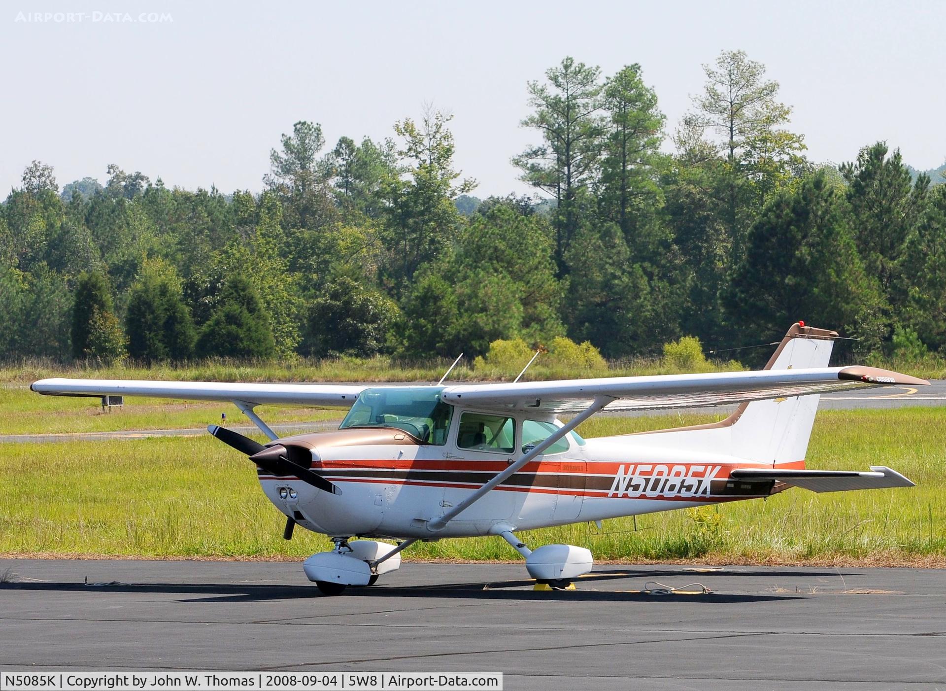 N5085K, 1980 Cessna 172N C/N 17273957, At rest