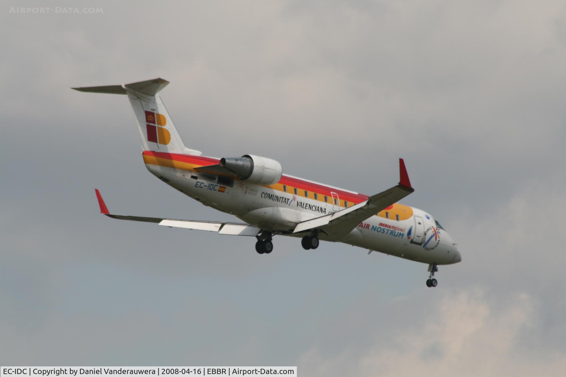 EC-IDC, 2002 Bombardier CRJ-200ER (CL-600-2B19) C/N 7622, flight IB8090 is descending to rwy 02