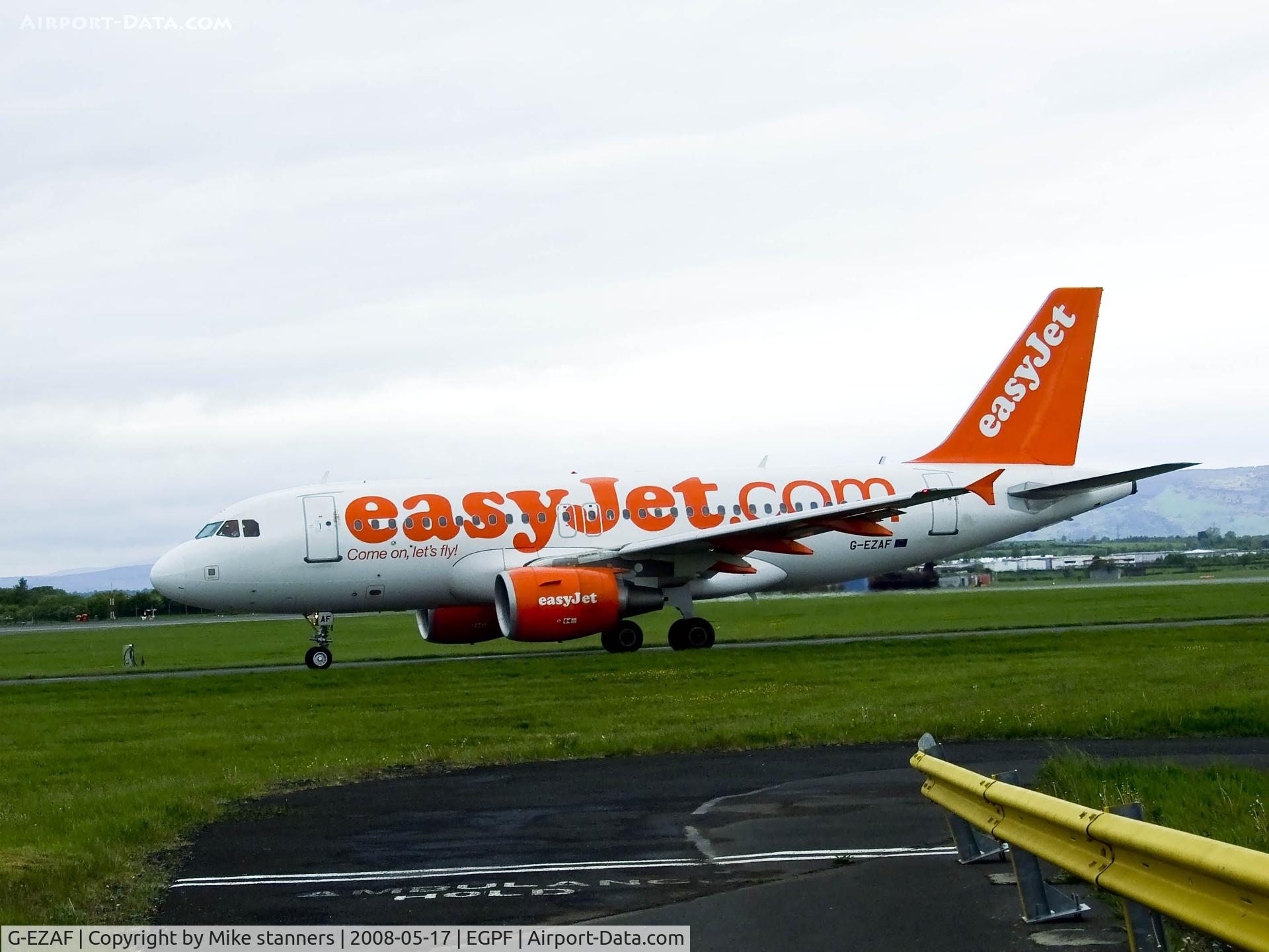 G-EZAF, 2006 Airbus A319-111 C/N 2715, Easyjet A319 Taxiing out at Glasgow on flt EZY96RF
