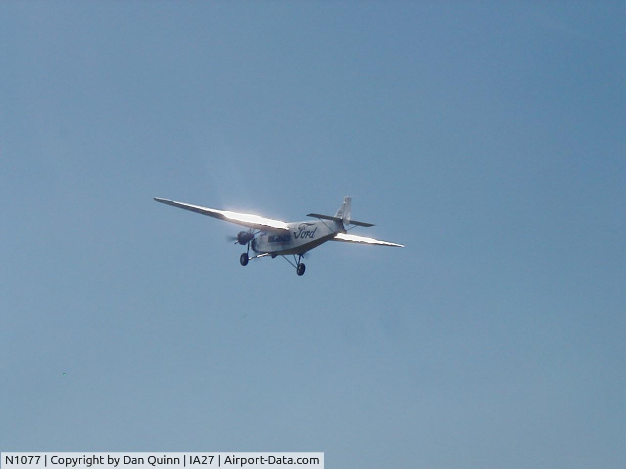 N1077, 1927 Ford 4-AT-B Tri-Motor C/N 10, Antique Airfield Blakesburg, Ia.