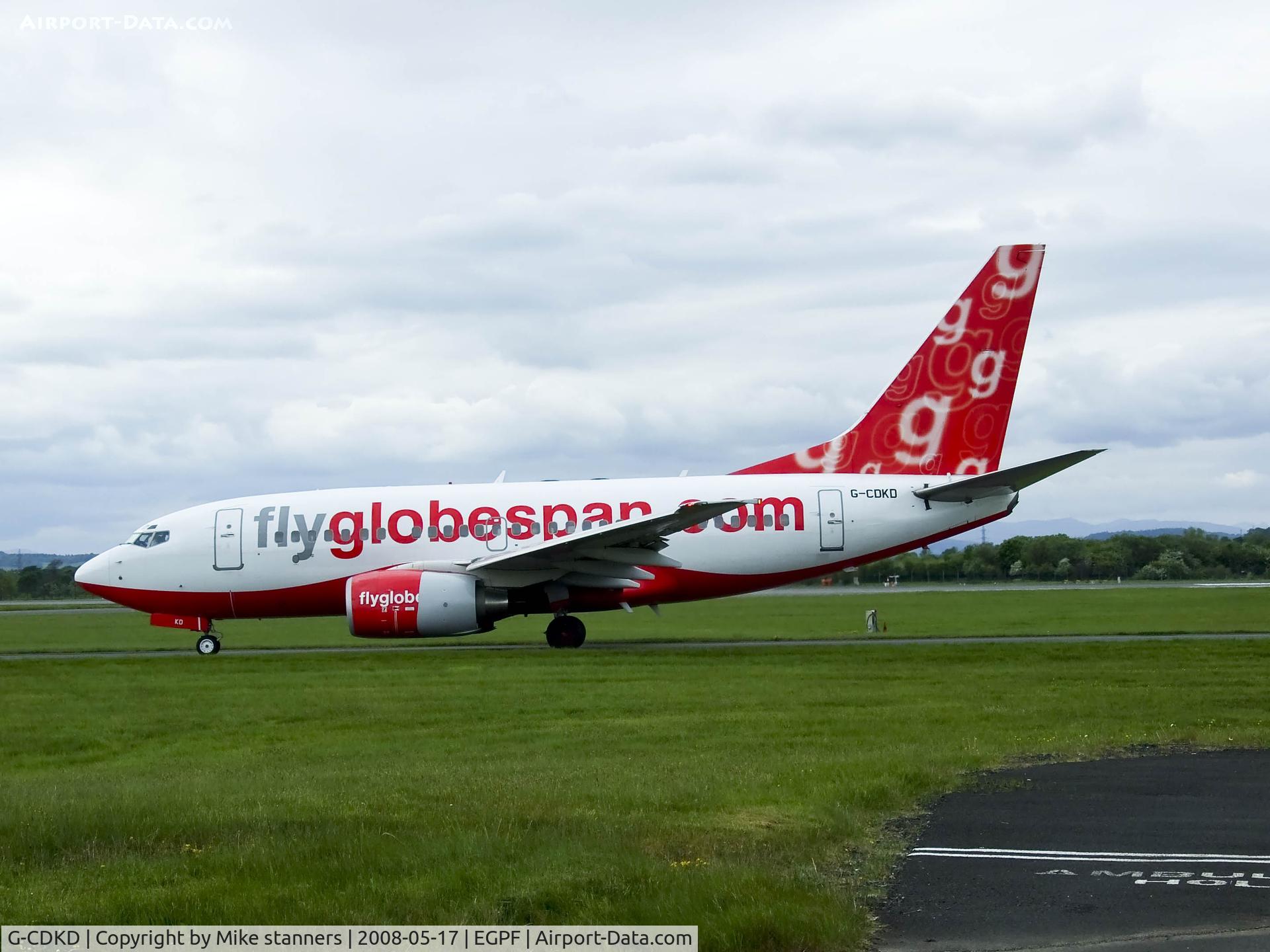 G-CDKD, 1999 Boeing 737-683 C/N 28302, Globespan B737 Taxiing out for departure at Glasgow airport