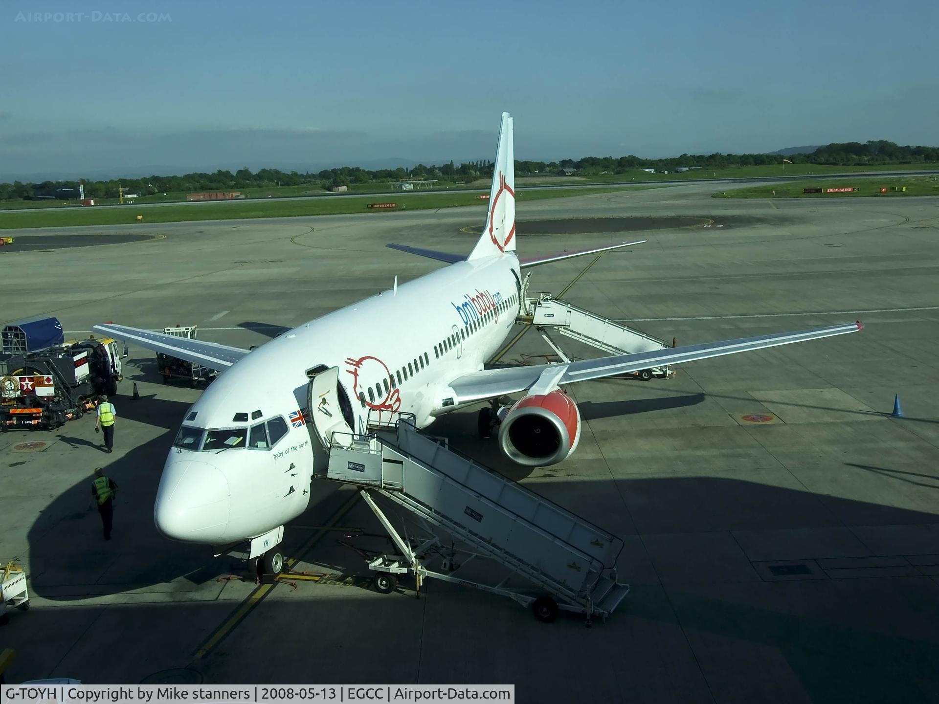 G-TOYH, 1998 Boeing 737-36N C/N 28570, BMI Baby B737 At Manchester's terminal 3