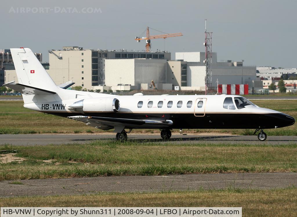 HB-VNW, 1998 Cessna 560 Citation Ultra C/N 560-0457, Rolling to the General Aviation area...