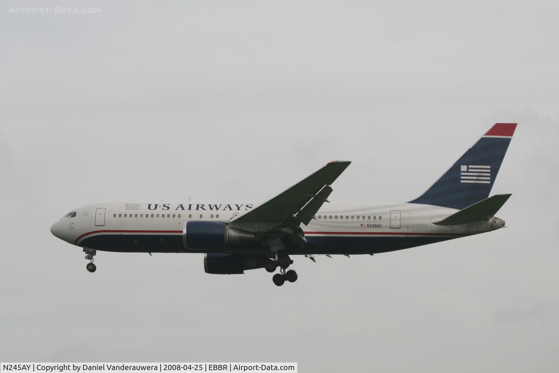 N245AY, 1987 Boeing 767-201 C/N 23897, arrival of flight US750 to rwy 25L