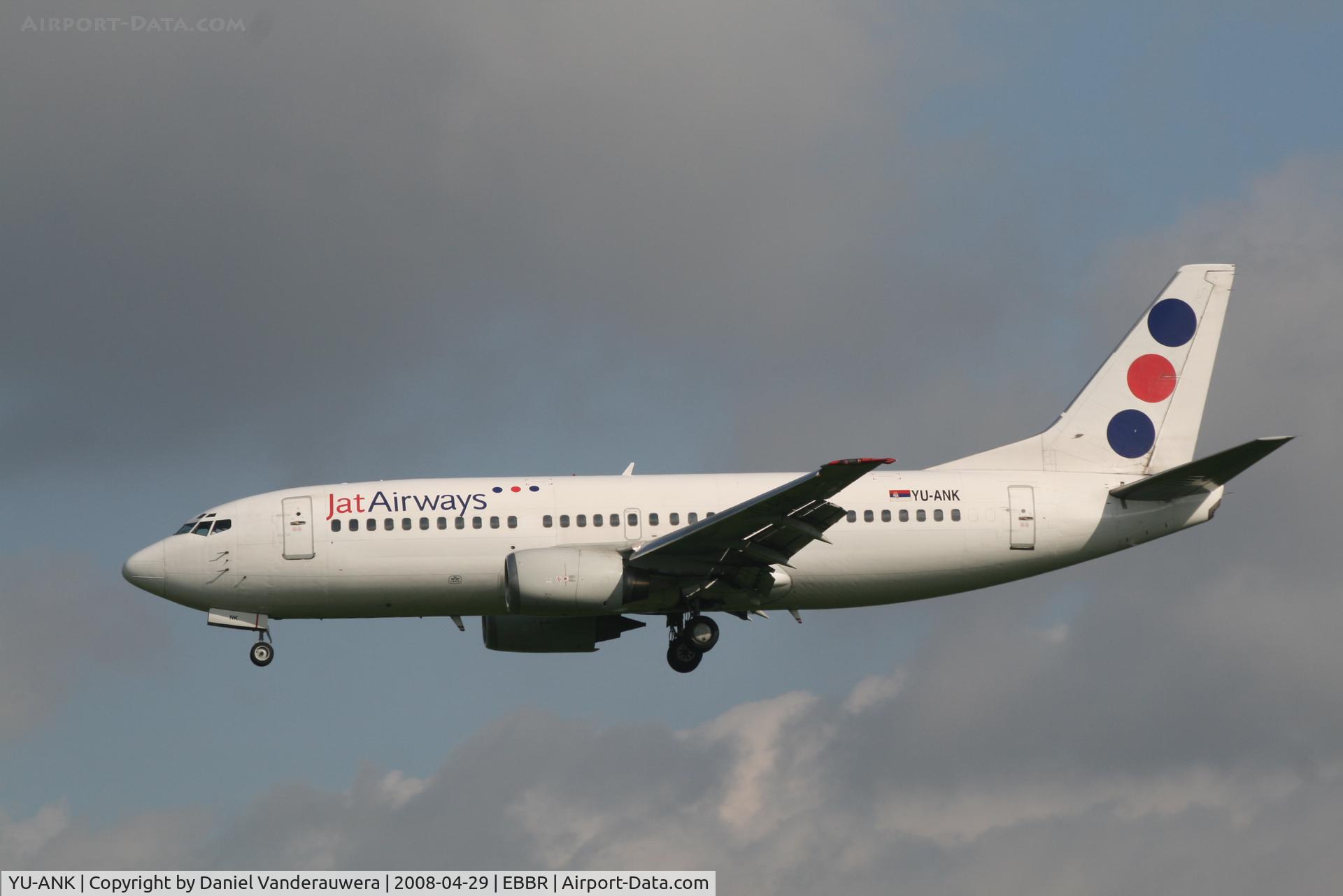 YU-ANK, 1986 Boeing 737-3H9 C/N 23715/1310, arrival of flight JU274 to rwy 25L
