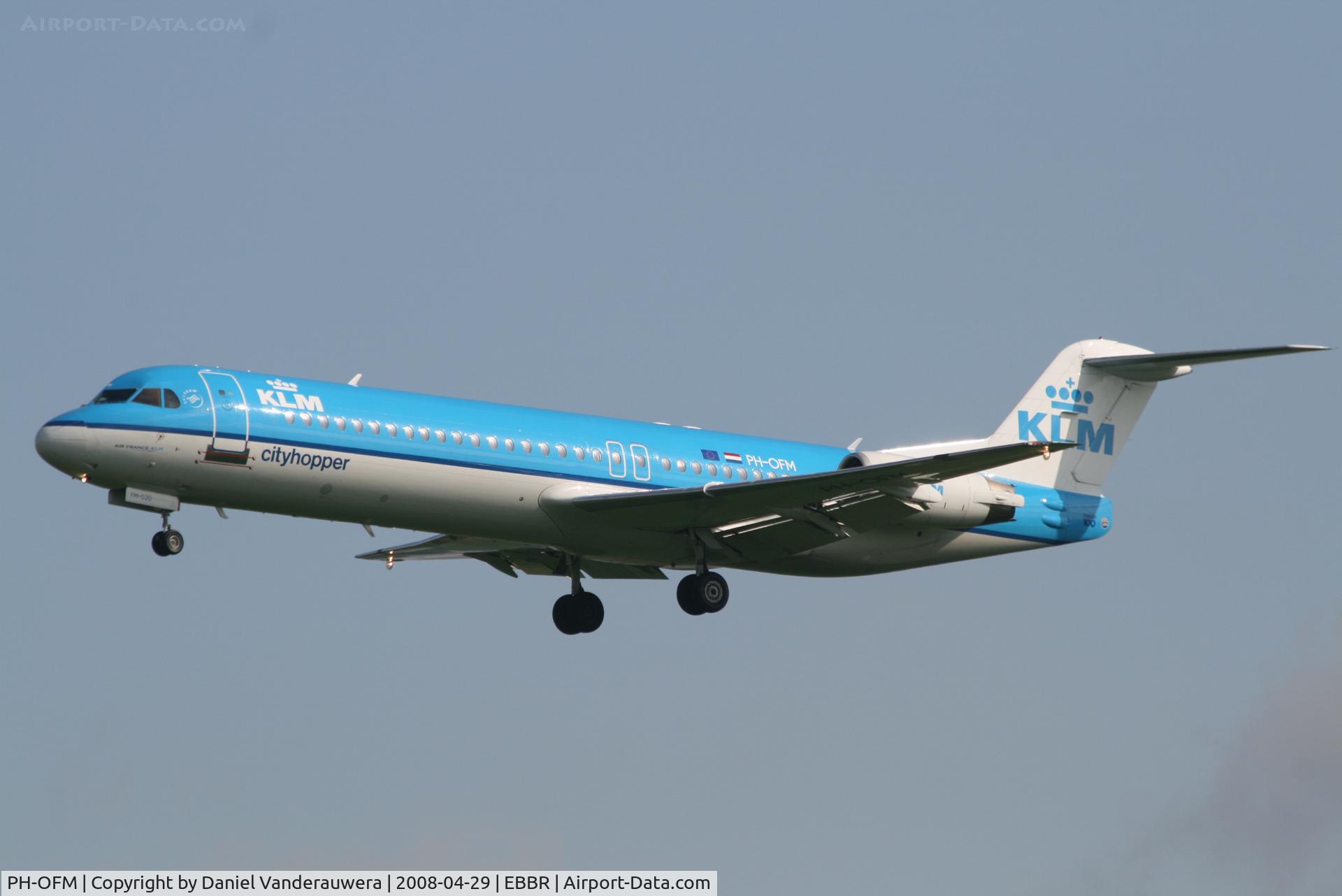 PH-OFM, 1993 Fokker 100 (F-28-0100) C/N 11475, arrival of flight KL1723 to rwy 25L