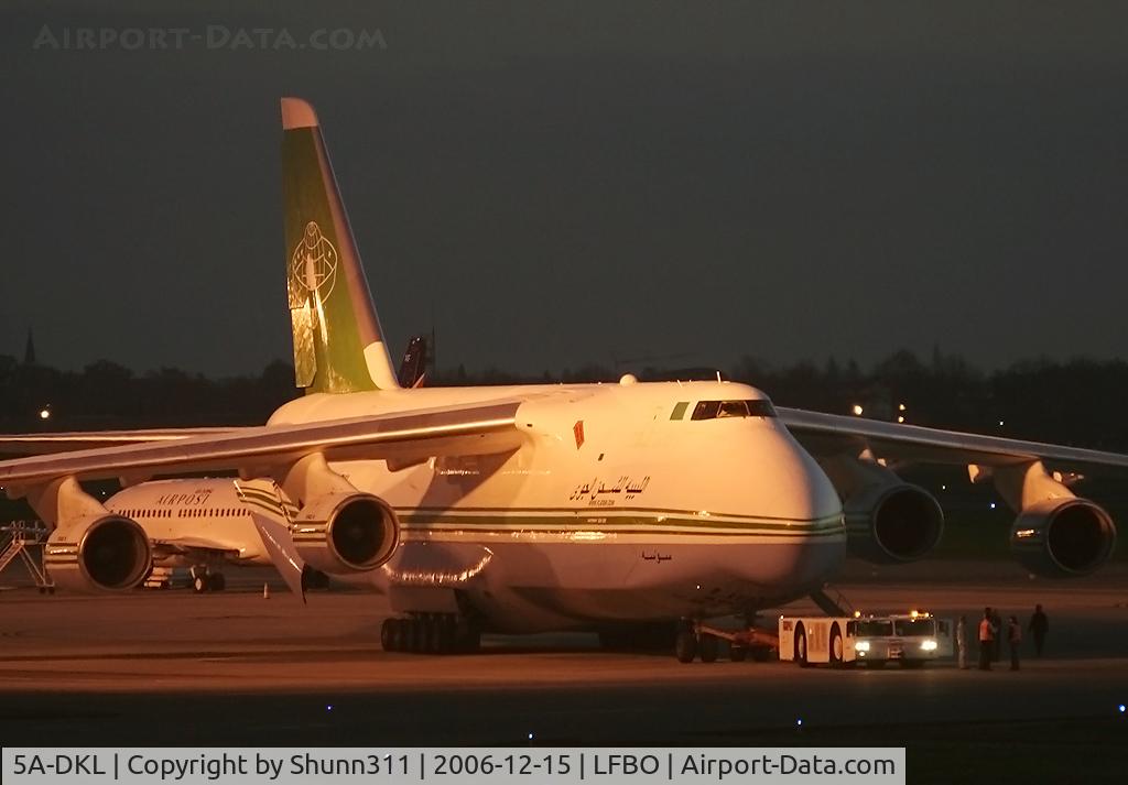 5A-DKL, 1992 Antonov An-124-100 Ruslan C/N 19530502761, Push back for departure...
