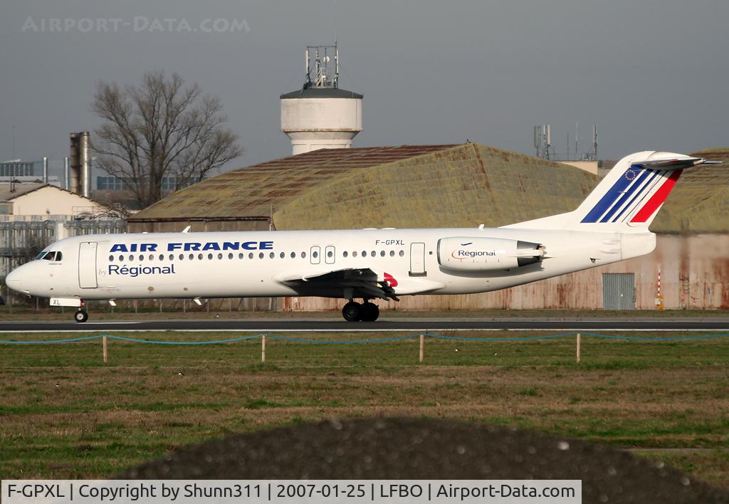 F-GPXL, 1990 Fokker 100 (F-28-0100) C/N 11290, Ready for take off rwy 32R
