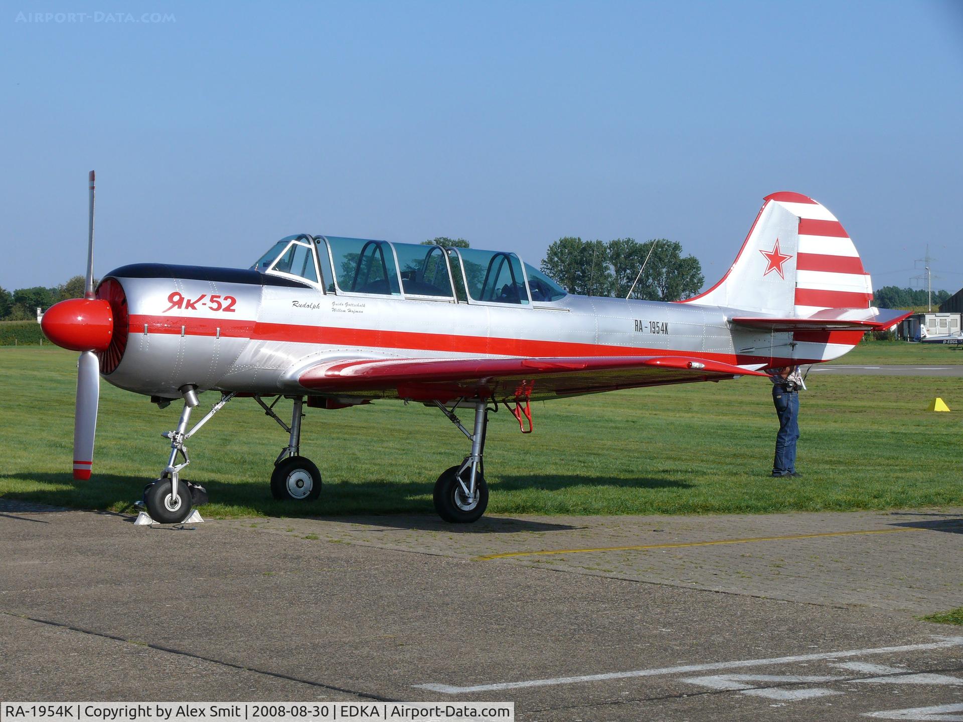 RA-1954K, 1987 Yakovlev Yak-52 C/N 877714, Resting in the early evening sun