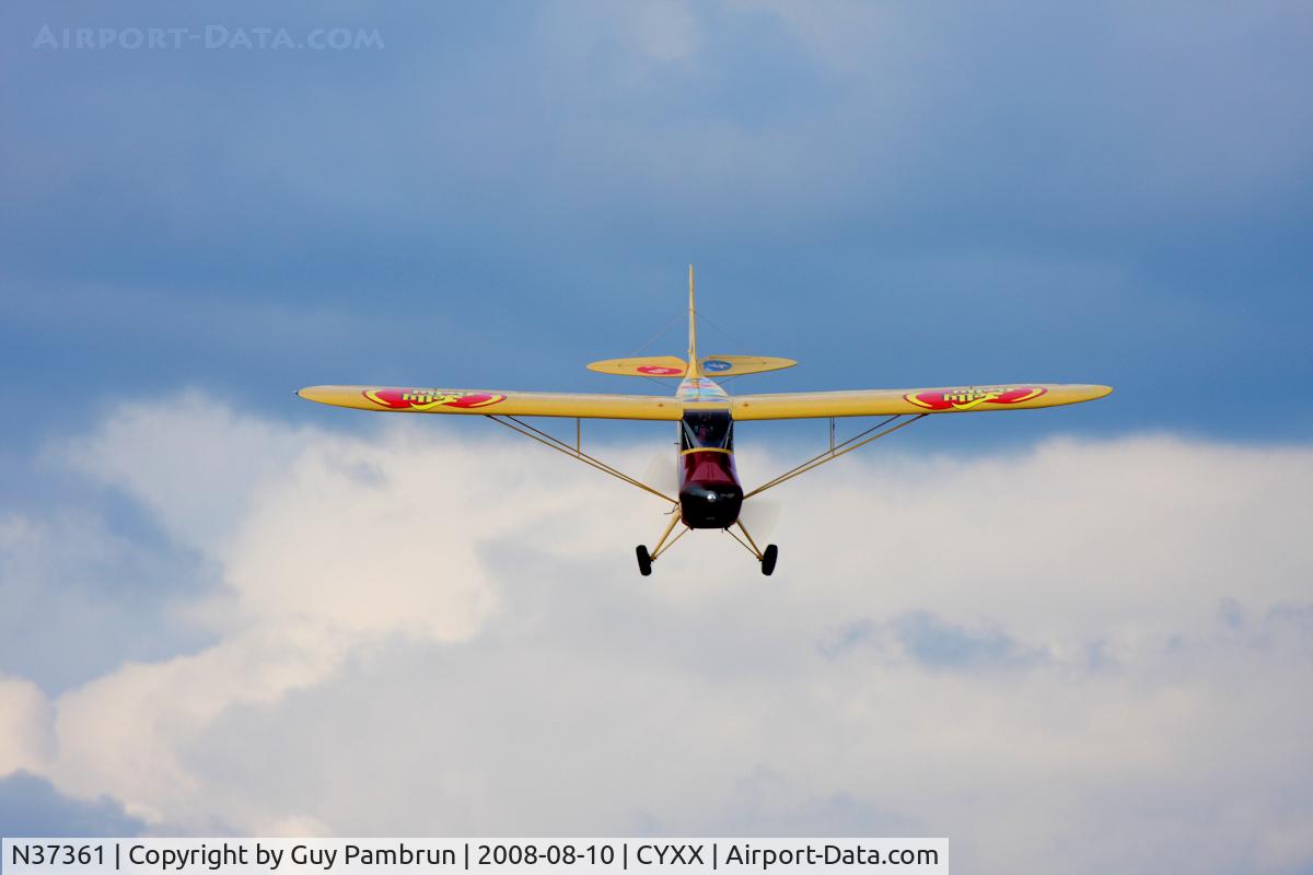 N37361, 1941 Interstate S-1A-65F Cadet C/N 204, Departing Abbotsford