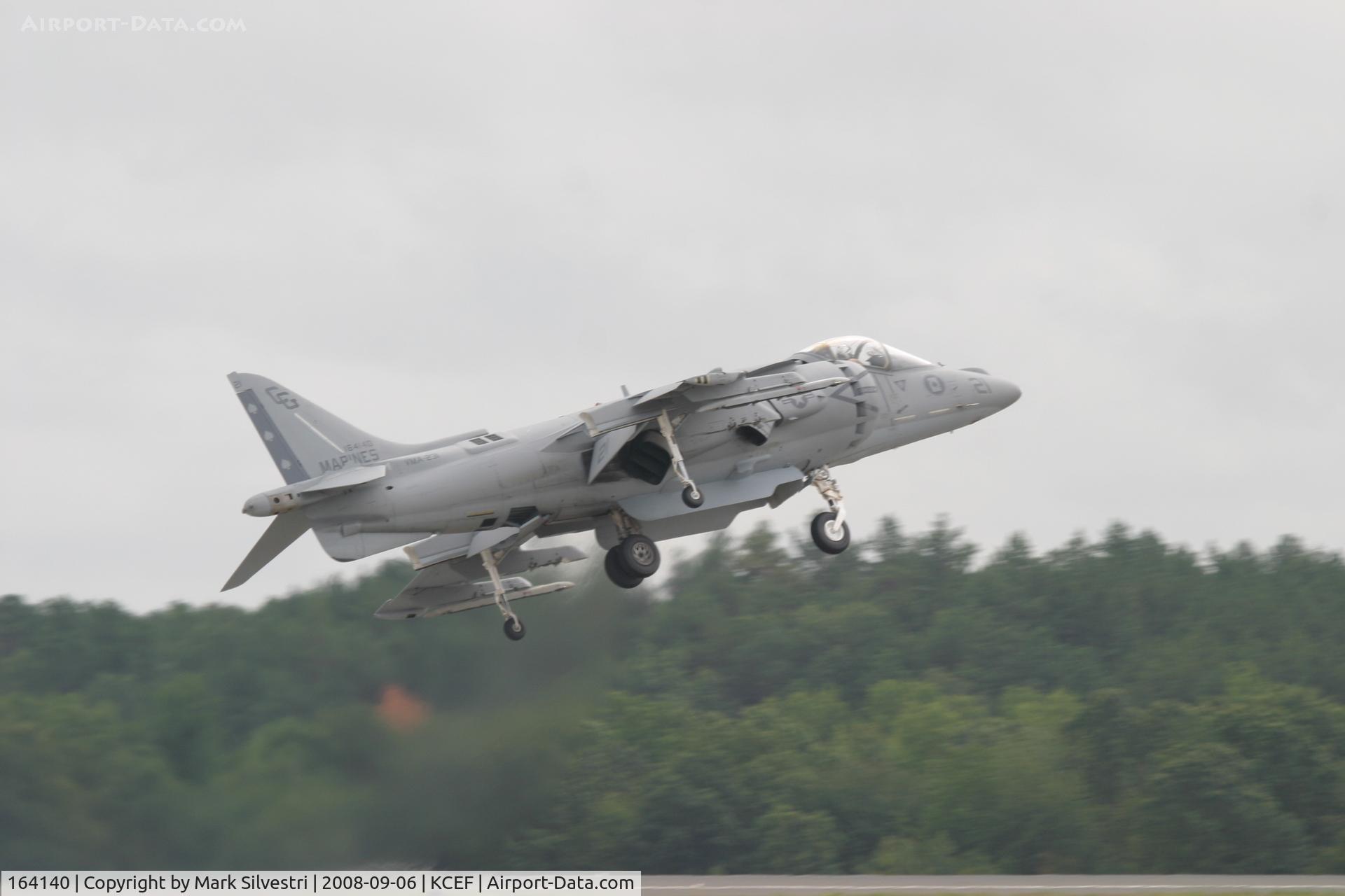 164140, McDonnell Douglas AV-8B Harrier II C/N 213, Westover ARB 2008