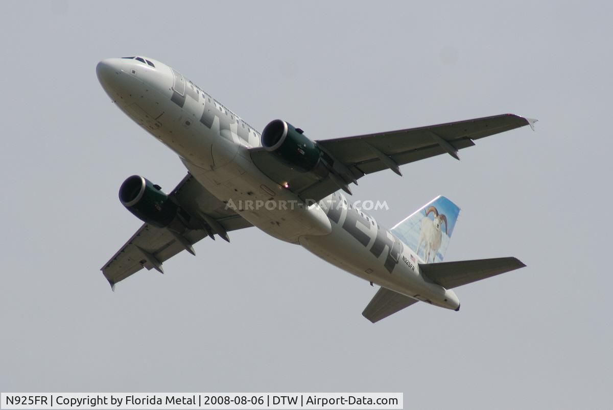 N925FR, 2004 Airbus A319-111 C/N 2103, Frontier 