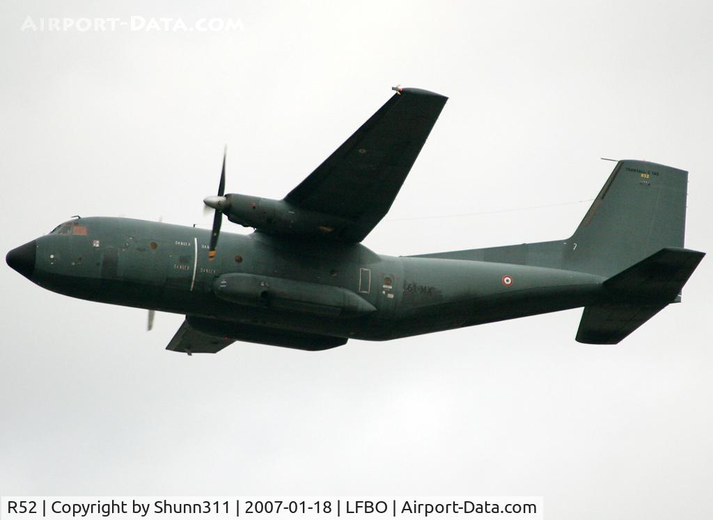 R52, Transall C-160R C/N 52, Take off rwy 32R