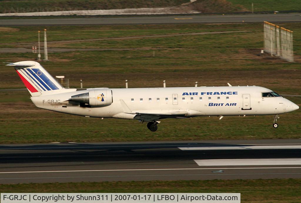 F-GRJC, 1995 Canadair CRJ-100PF (CL-600-2B19) C/N 7085, Landing rwy 14R