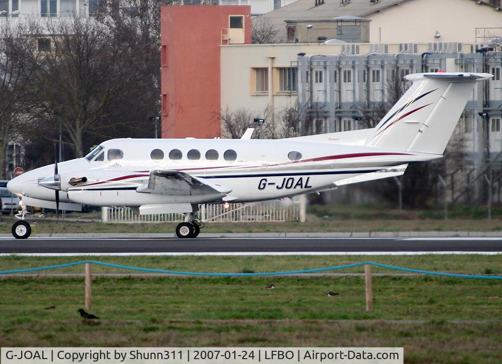 G-JOAL, 1983 Beech B200 King Air C/N BB-1158, Ready for take off rwy 32R