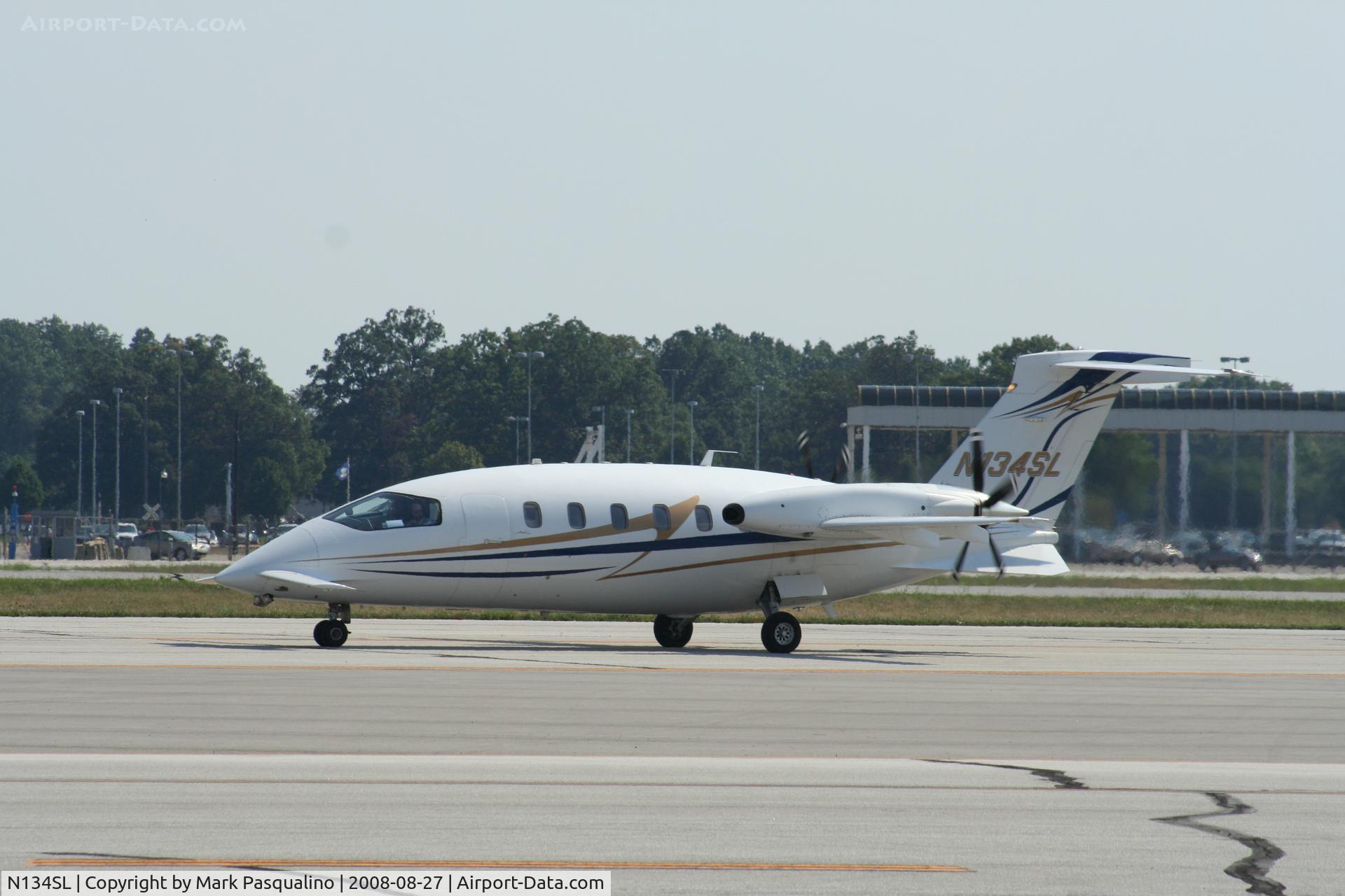 N134SL, Piaggio P-180 C/N 1100, Piaggio P180