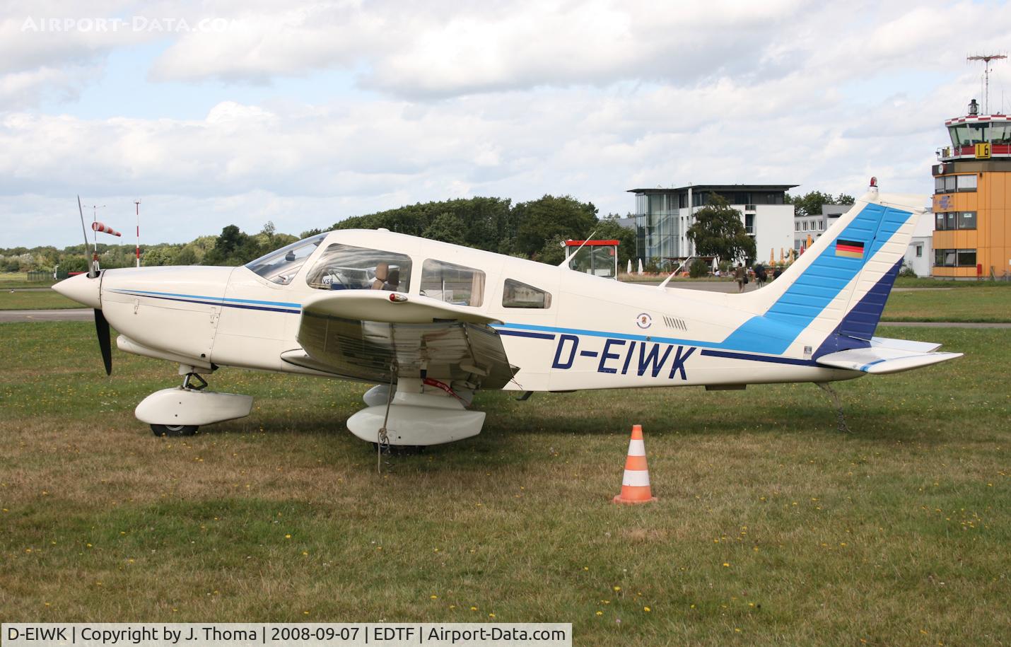 D-EIWK, Piper PA-28-236 Dakota C/N 28-8011100, Piper PA-28-236 Dakota