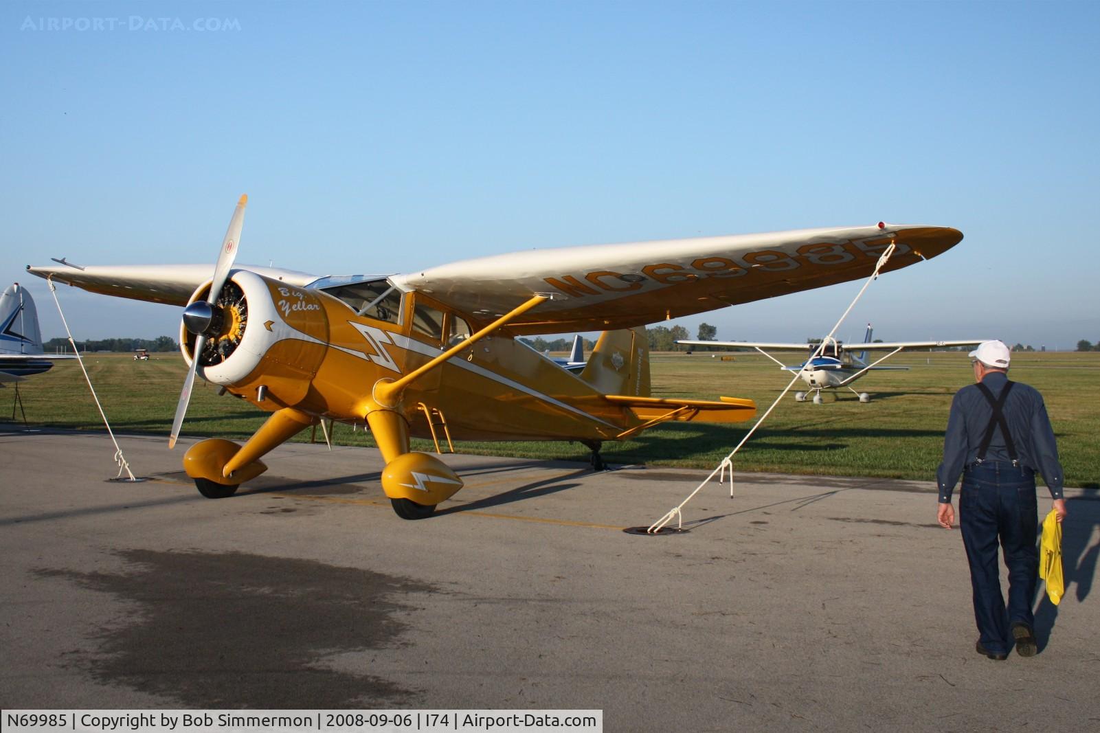 N69985, 1944 Stinson V77 Reliant C/N 77-390, On the ramp at Urbana, Ohio