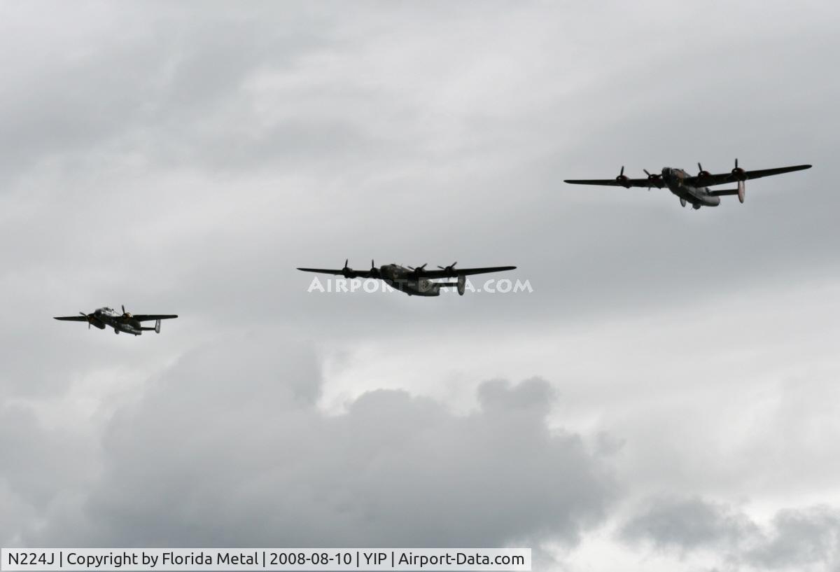 N224J, 1944 Consolidated B-24J-85-CF Liberator C/N 1347 (44-44052), Two B-24s and a B-25
