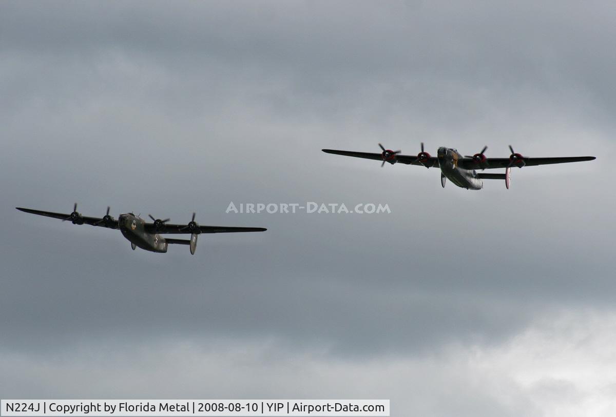 N224J, 1944 Consolidated B-24J-85-CF Liberator C/N 1347 (44-44052), B-24s in formation