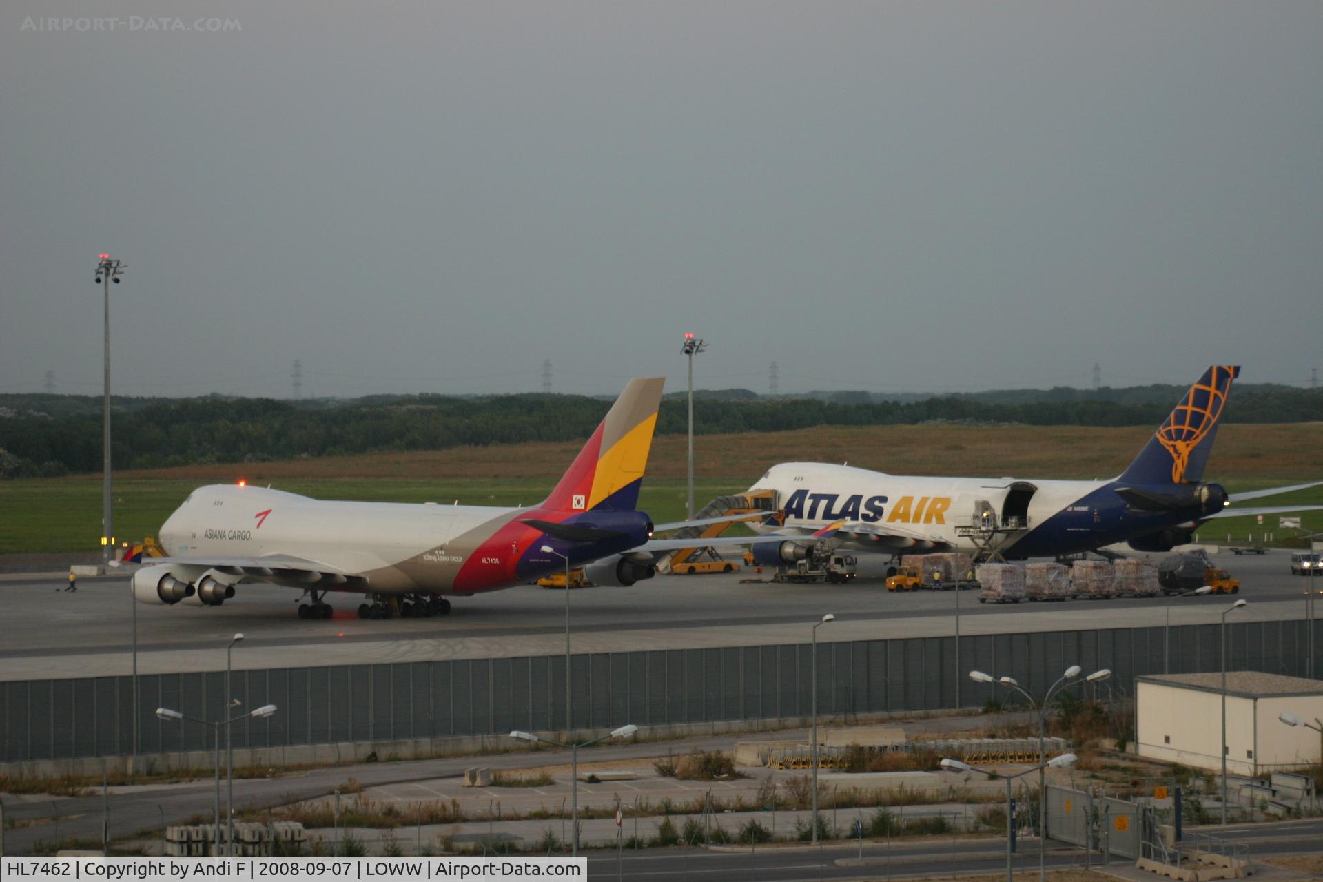 HL7462, 1997 Boeing 747-4B5F/SCD C/N 26406, Widebodys