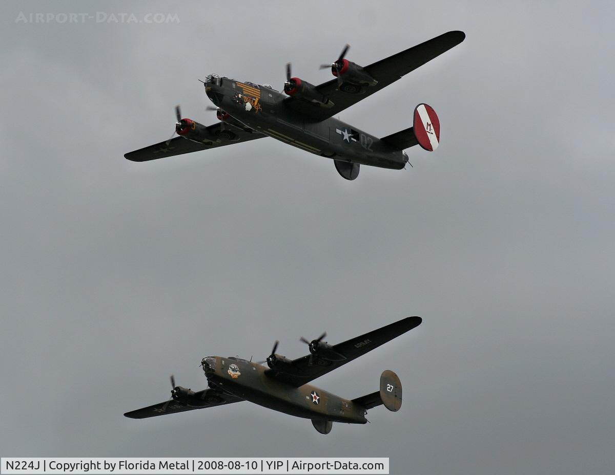 N224J, 1944 Consolidated B-24J-85-CF Liberator C/N 1347 (44-44052), B-24s in formation