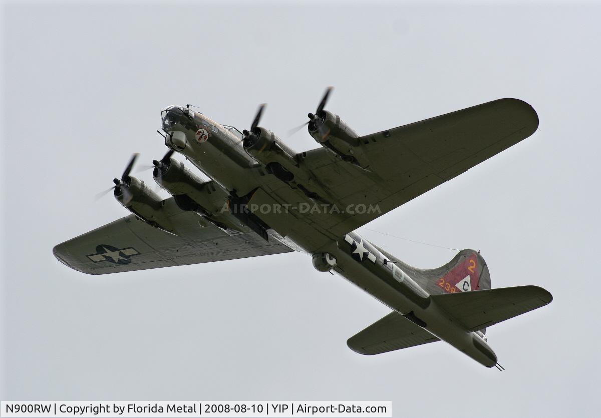 N900RW, 1944 Boeing B-17G Flying Fortress C/N 8627, B-17 Thunderbird