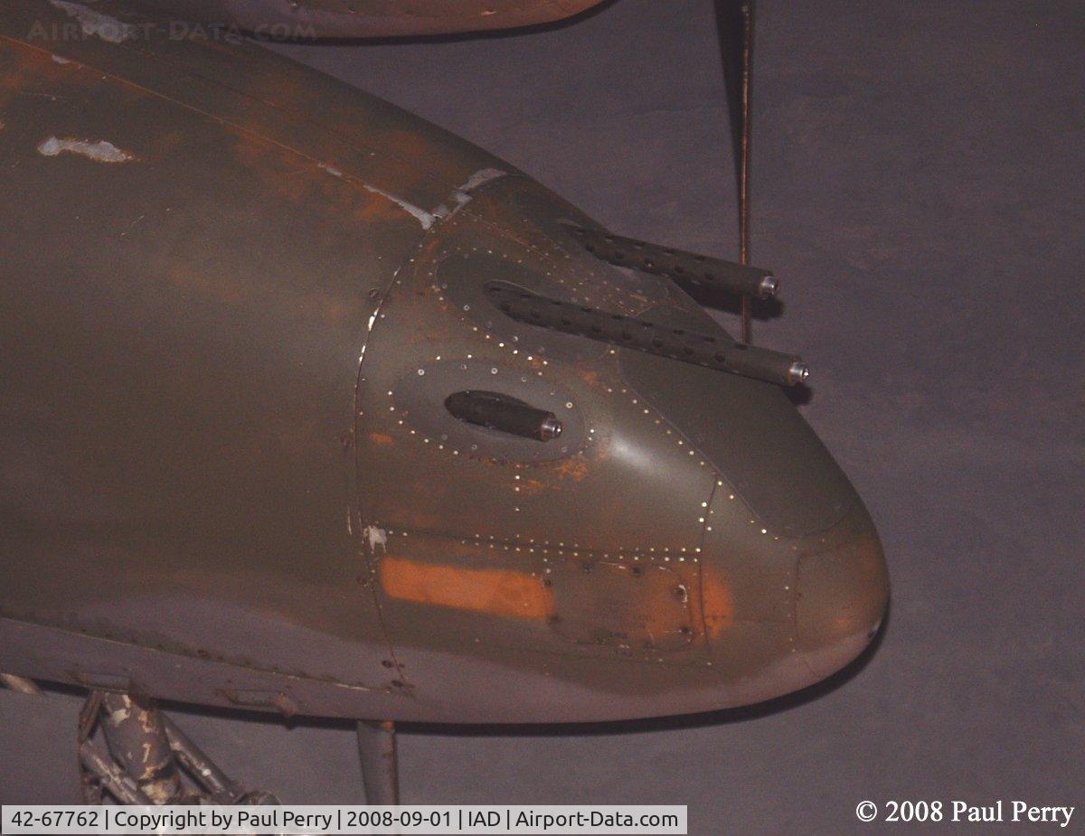 42-67762, Lockheed P-38J Lightning C/N 2273, A closer look at her nose, shows only the .50 cals, but no cannon.  A result of all the mods to this airframe?