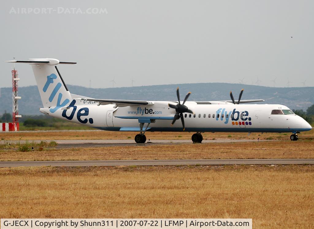 G-JECX, 2007 De Havilland Canada DHC-8-402Q Dash 8 C/N 4155, Rolling holding point for departure...