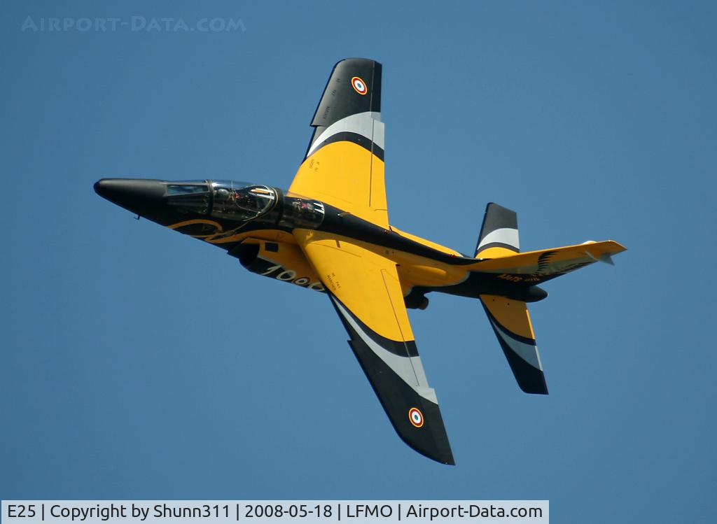 E25, Dassault-Dornier Alpha Jet E C/N E25, During show on LFMO Airshow 2008