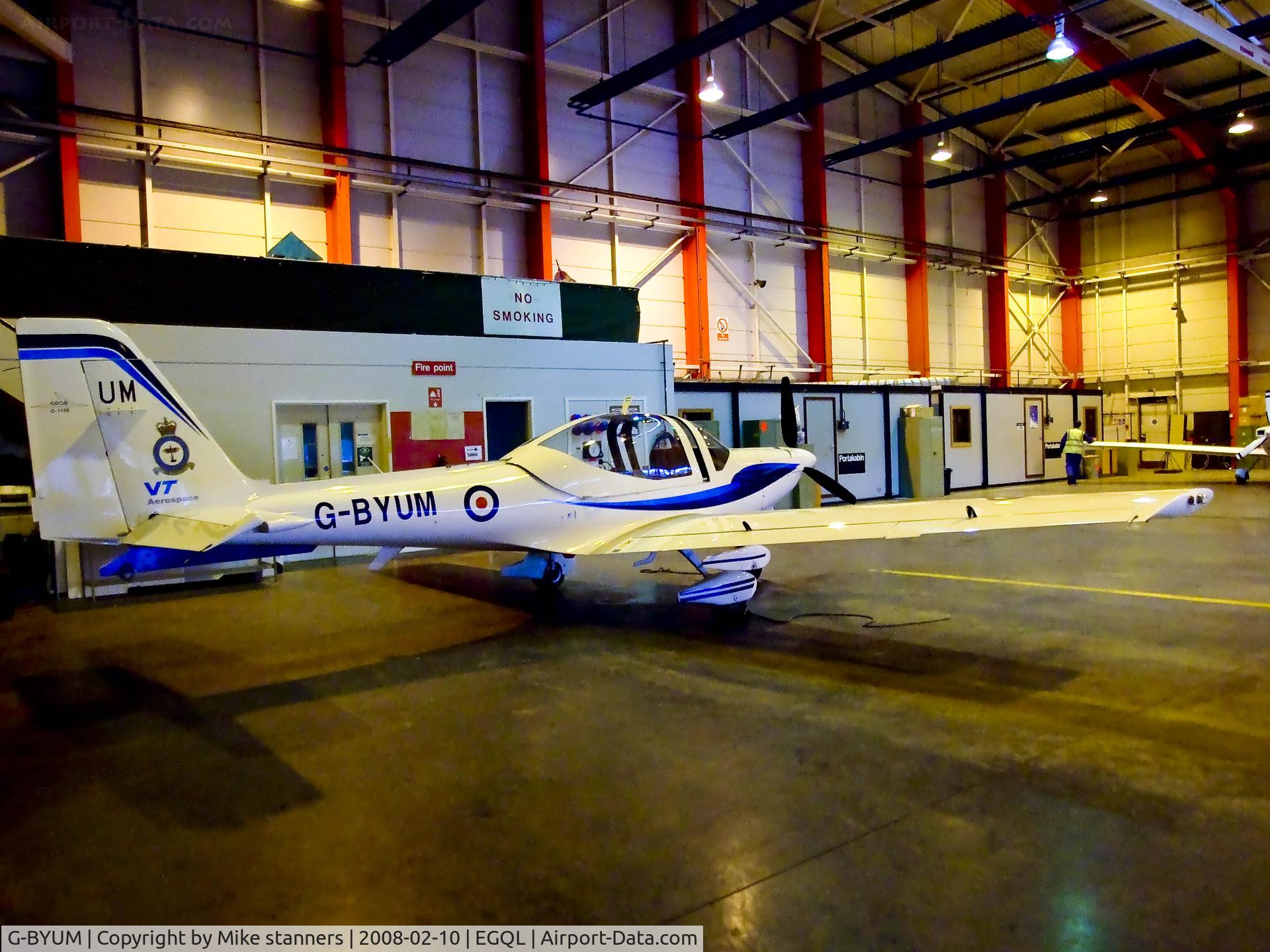 G-BYUM, 1999 Grob G-115E Tutor T1 C/N 82098/E, Tutor from 1EFTS in the hanger at its home base