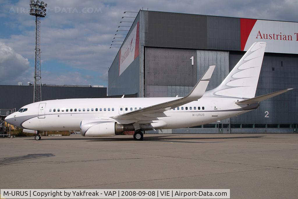 M-URUS, 2005 Boeing 737-7GC BBJ C/N 34622, Boeing 737-700