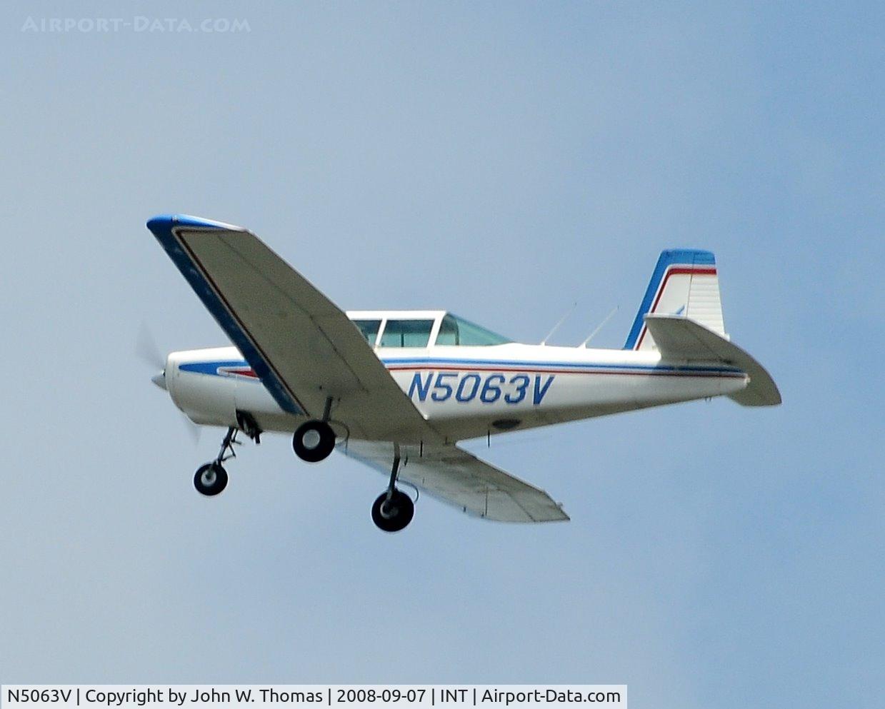 N5063V, 1975 Varga 2150A Kachina C/N VAC-51-75, Airshow Performance