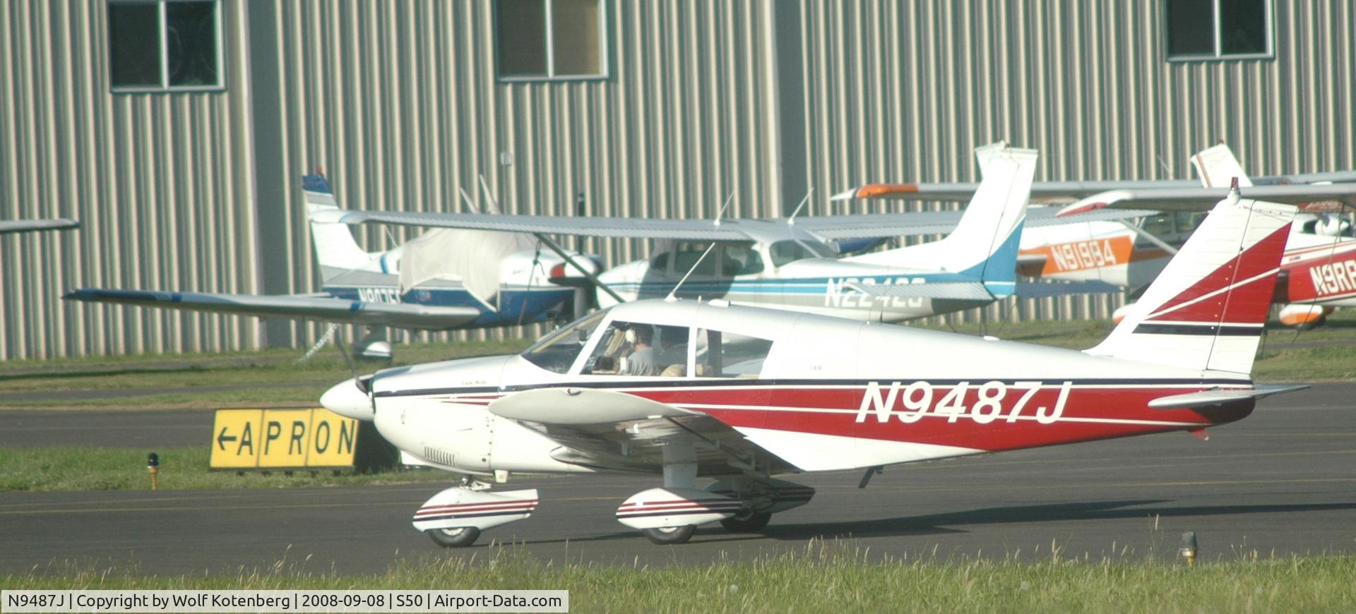 N9487J, 1966 Piper PA-28-180 C/N 28-3604, preparing for T/O