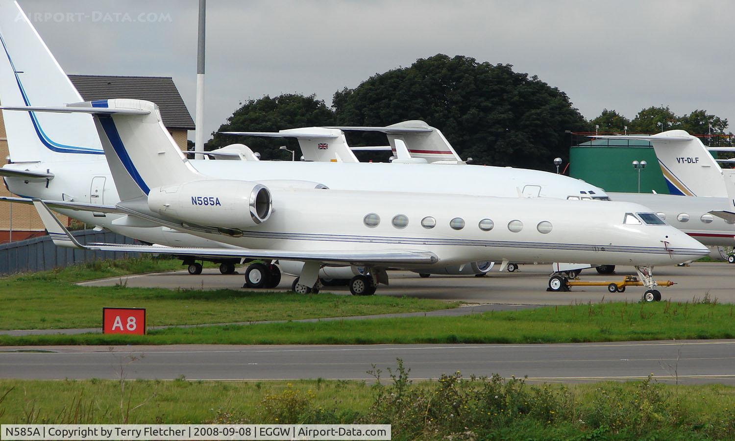 N585A, 2006 Gulfstream Aerospace GV-SP (G550) C/N 5110, G550 Visitor to Luton in September 2008
