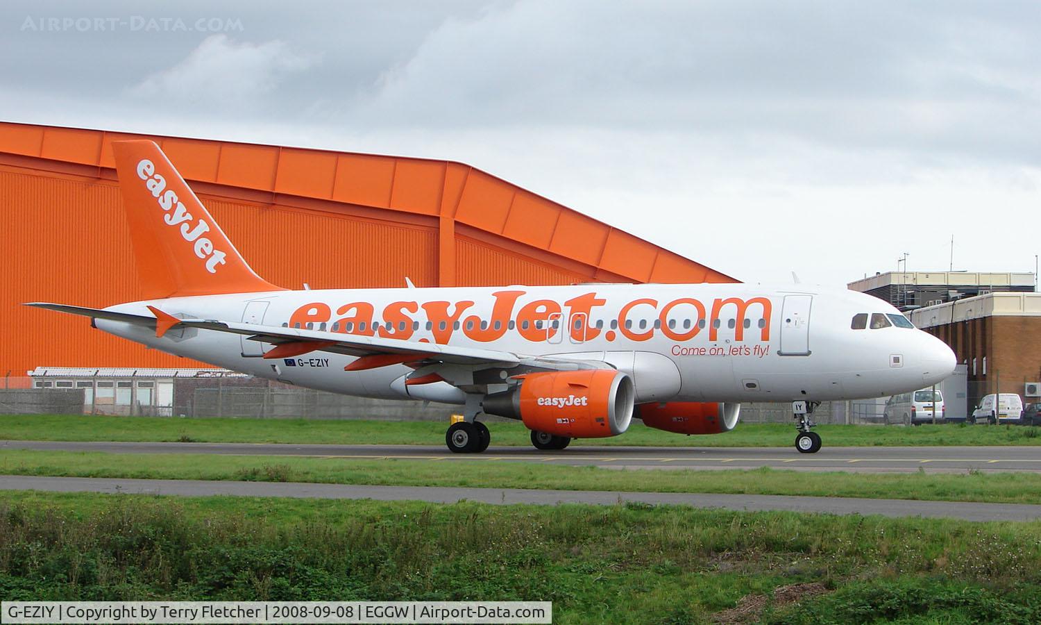 G-EZIY, 2005 Airbus A319-111 C/N 2636, Easyjet Airbus taxies out at Luton