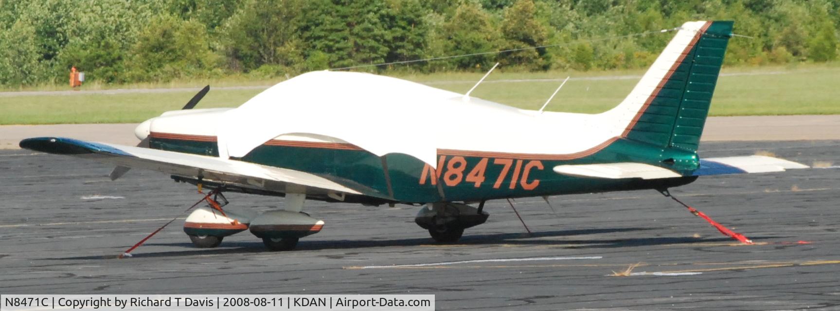 N8471C, 1976 Piper PA-28-181 C/N 28-7690142, 1976 Piper PA-28-181 in Danville Va.