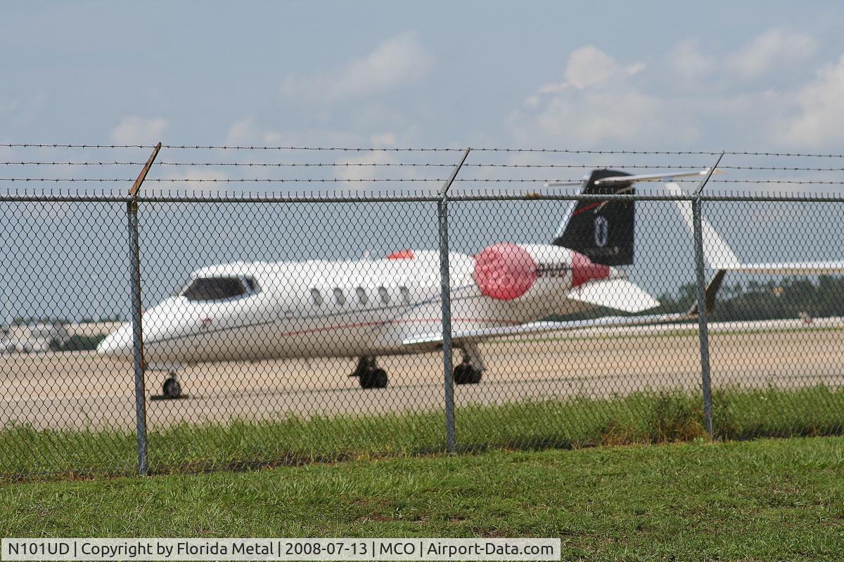 N101UD, 2008 Bombardier Challenger 300 (BD-100-1A10) C/N 20220, Lear 60