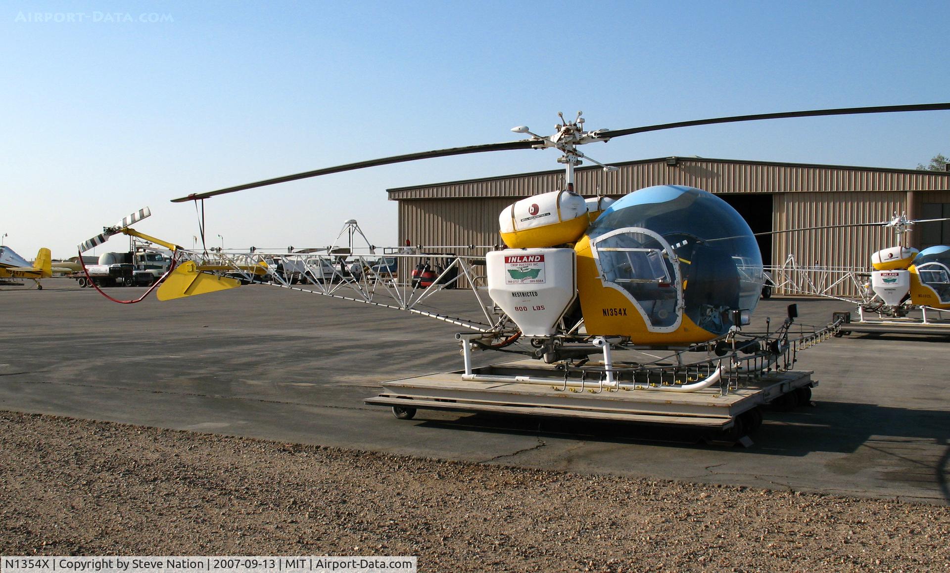 N1354X, 1966 Bell 47G-4A C/N 7537, Inland Cropdusters 1966 Bell 47G-4A sprayer @ Shafter, CA