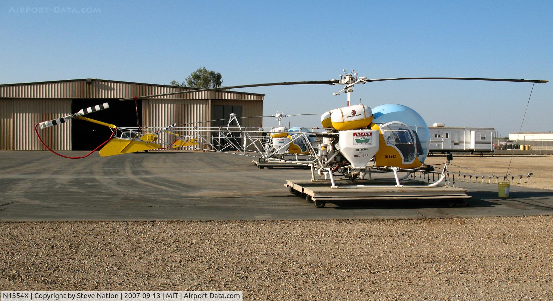 N1354X, 1966 Bell 47G-4A C/N 7537, Inland Cropdusters 1966 Bell 47G-4A sprayer @ Shafter, CA