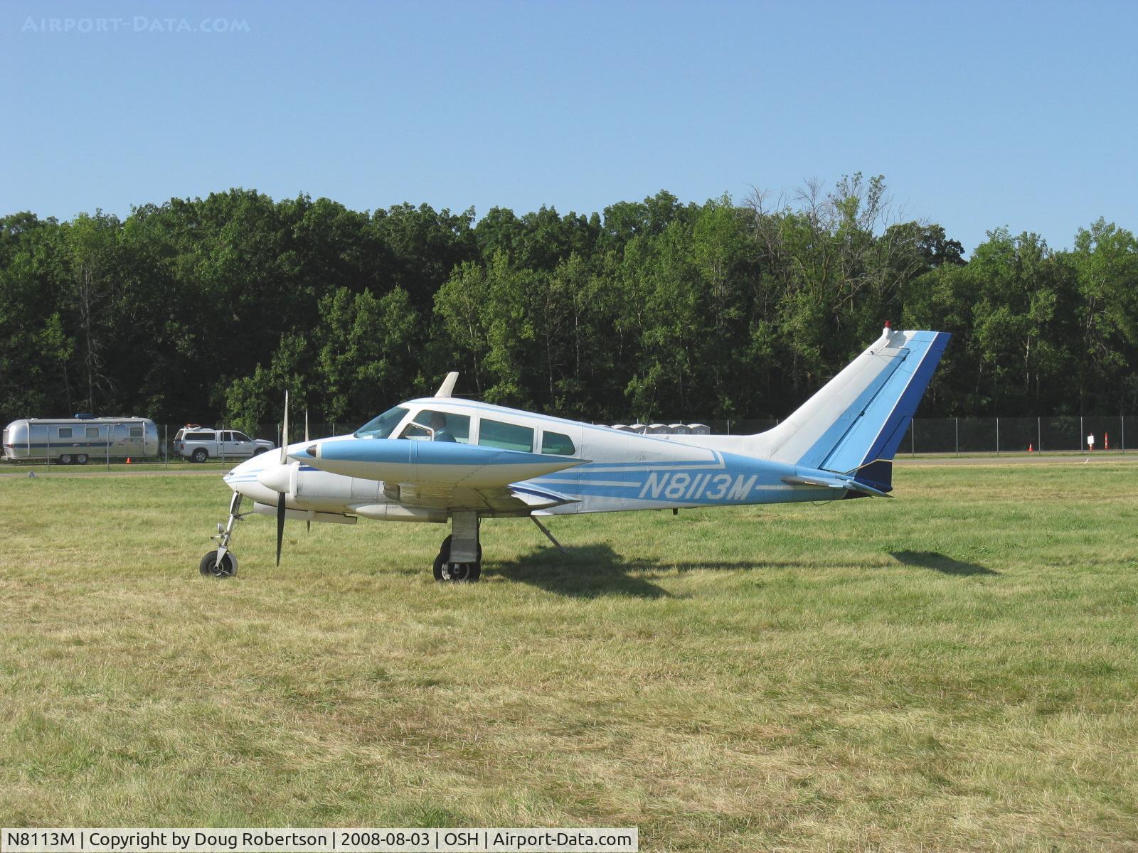 N8113M, 1964 Cessna 310I C/N 310I0113, 1964 Cessna 310I, two Continental IO-470-D 260 Hp each, baggage compartments at rear of each engine nacelle, taxi after landing