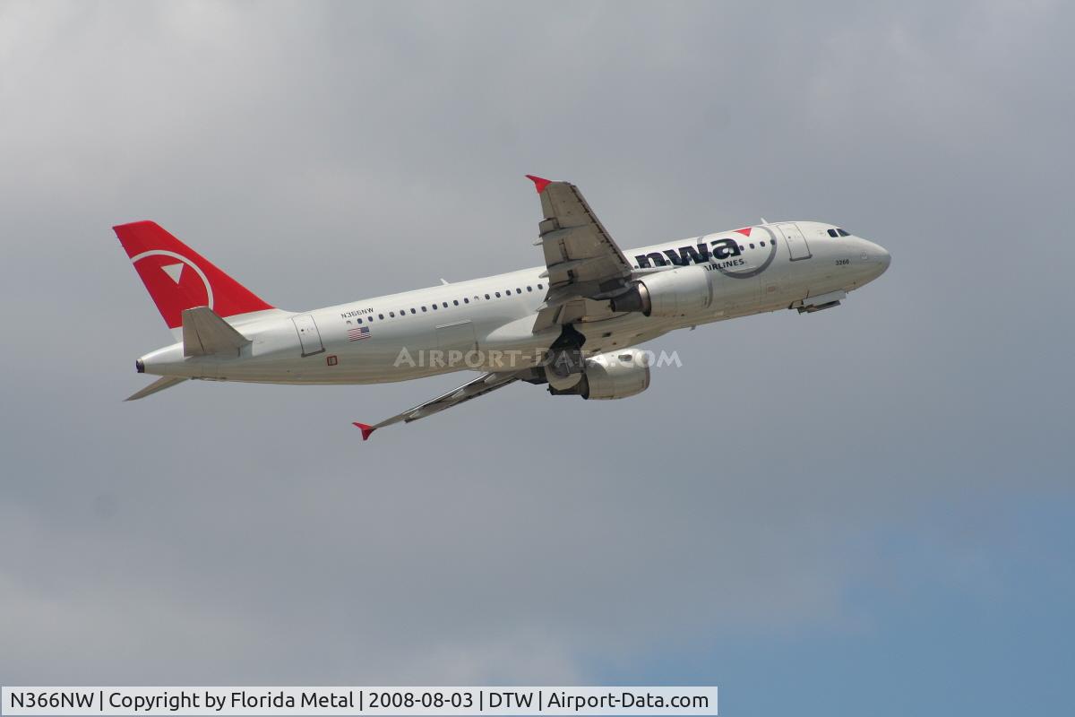 N366NW, 1999 Airbus A320-212 C/N 0981, Northwest A320
