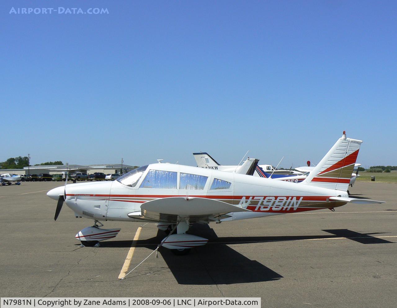 N7981N, 1969 Piper PA-28-180 Cherokee C/N 28-5405, At Lancaster, TX