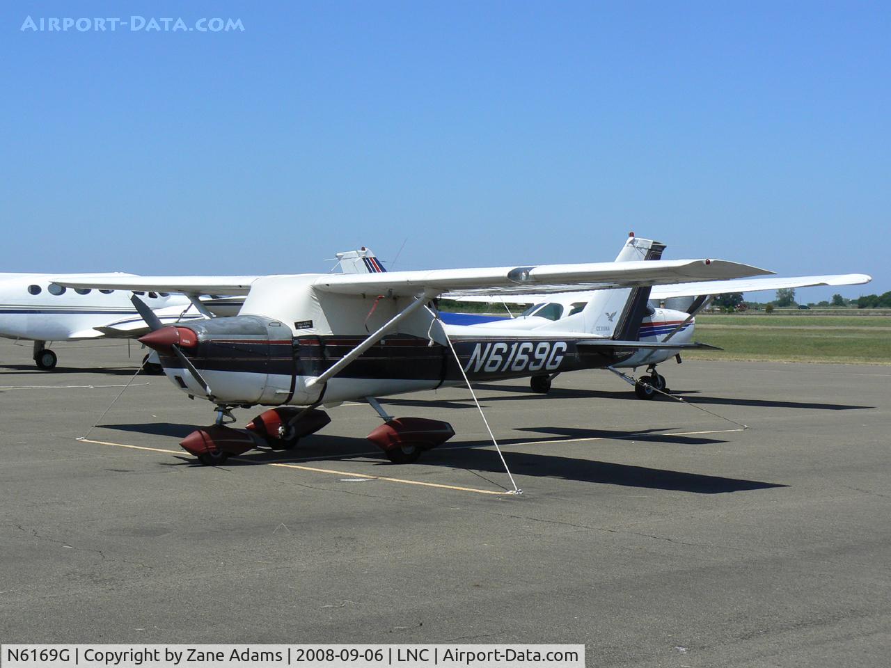 N6169G, 1969 Cessna 150K C/N 15071669, At Lancaster, TX