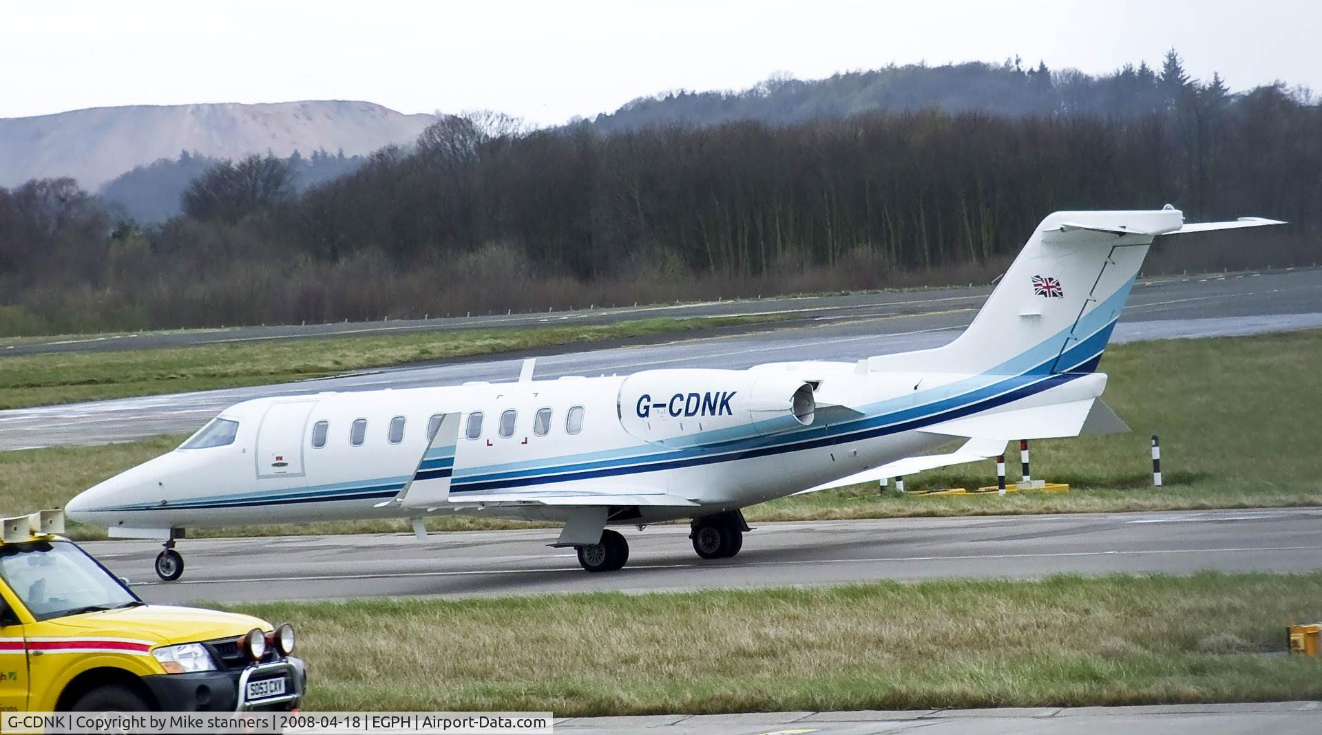 G-CDNK, 2005 Learjet 45 C/N 45-280, Learjet 45 taxiing to runway 06 at EDI