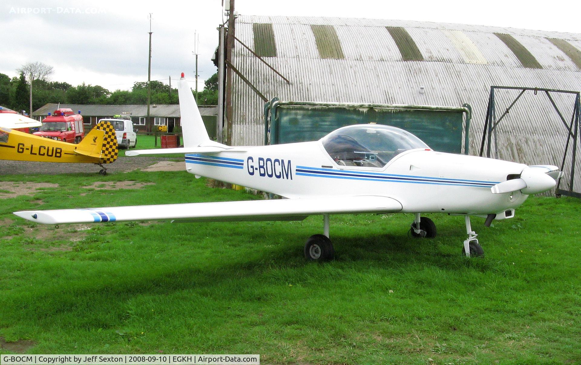 G-BOCM, 1986 Slingsby T-67C Firefly C/N 2036, Parked at Lashenden/Headcorn UK. Check other shots of this a/c, note new colour scheme.